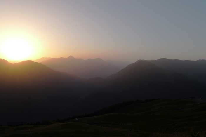 Lever de soleil à Superbagnère