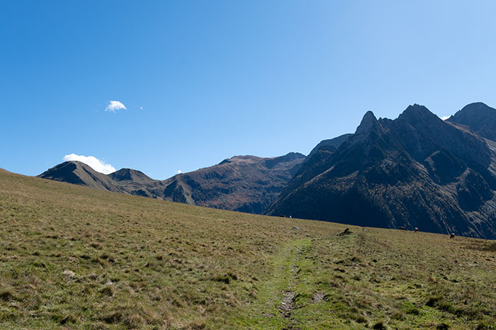 Soum de l'Escalette vu depuis le bas d'Hospice
