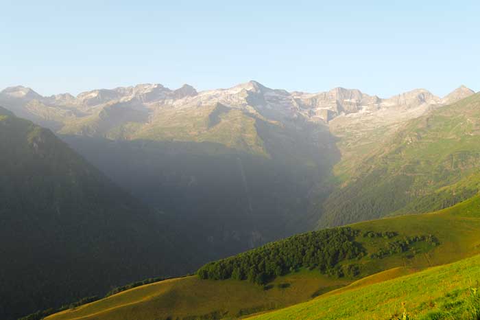Ombres et lumières sur les Pyrénées