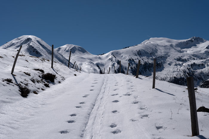 Vue Hospice de FRance dans la neige - Chemin Louise enneigé